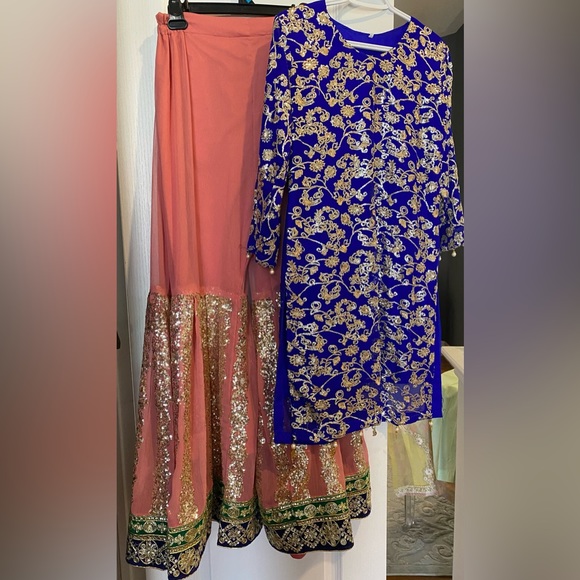 Pakistani/Indian Gharara Suit - 2 pcs - Picture 3 of 12